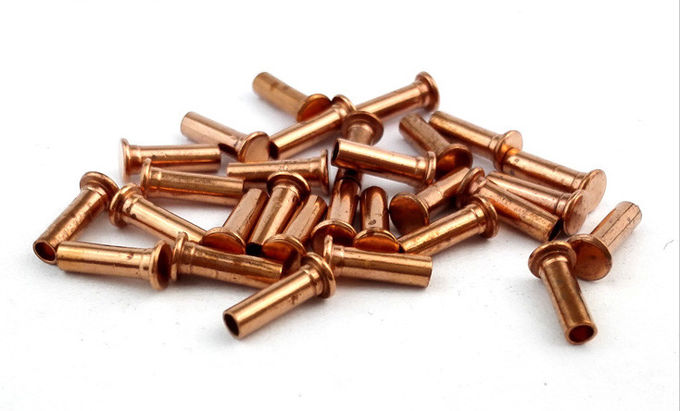 Rebites vermelhos semi tubulares pequenos do cobre para a resistência de corrosão dos acessórios de freio